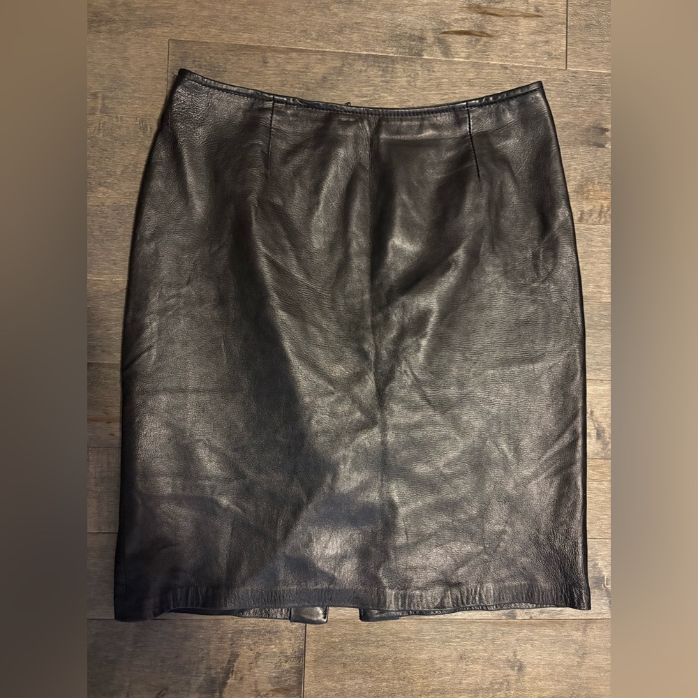 Danier black Leather Skirt